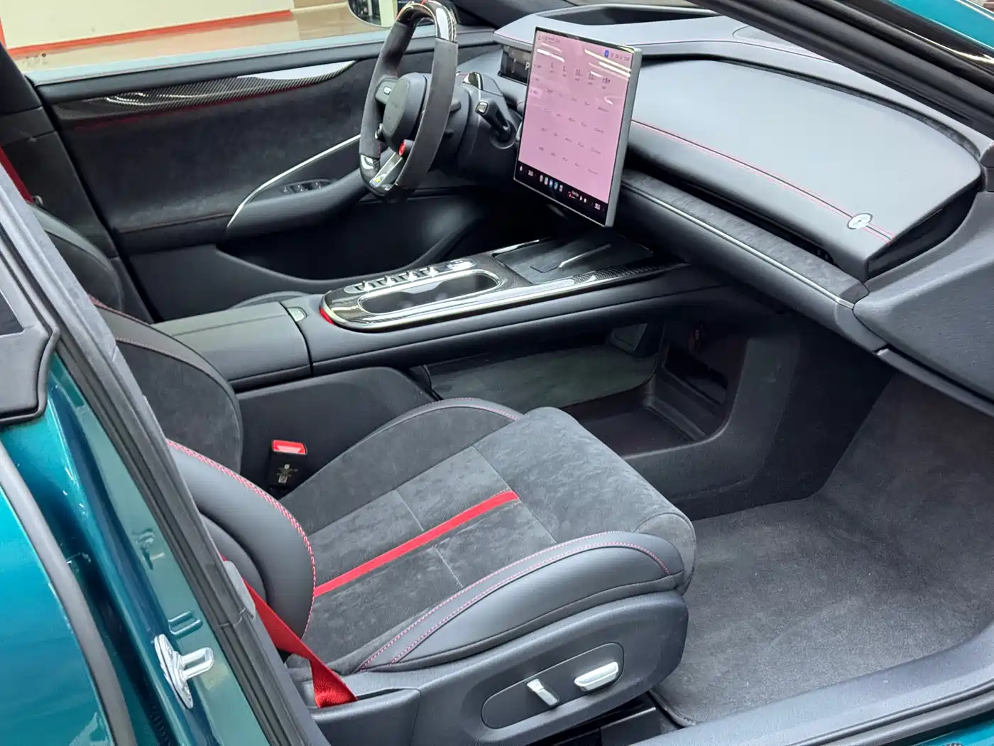 XIAOMI CAR XIAOMI SU7 ULTRA