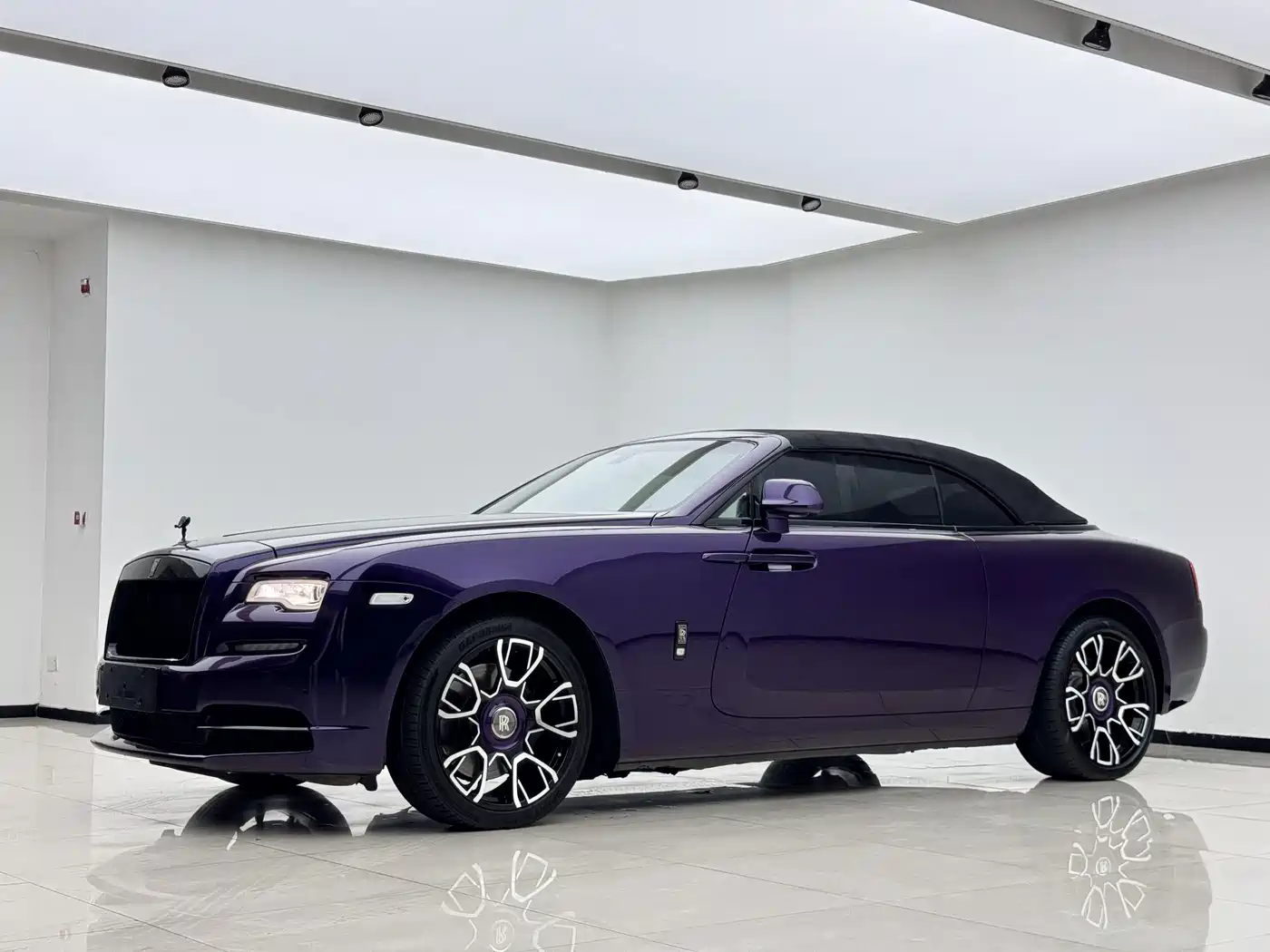 Rolls-Royce Dawn