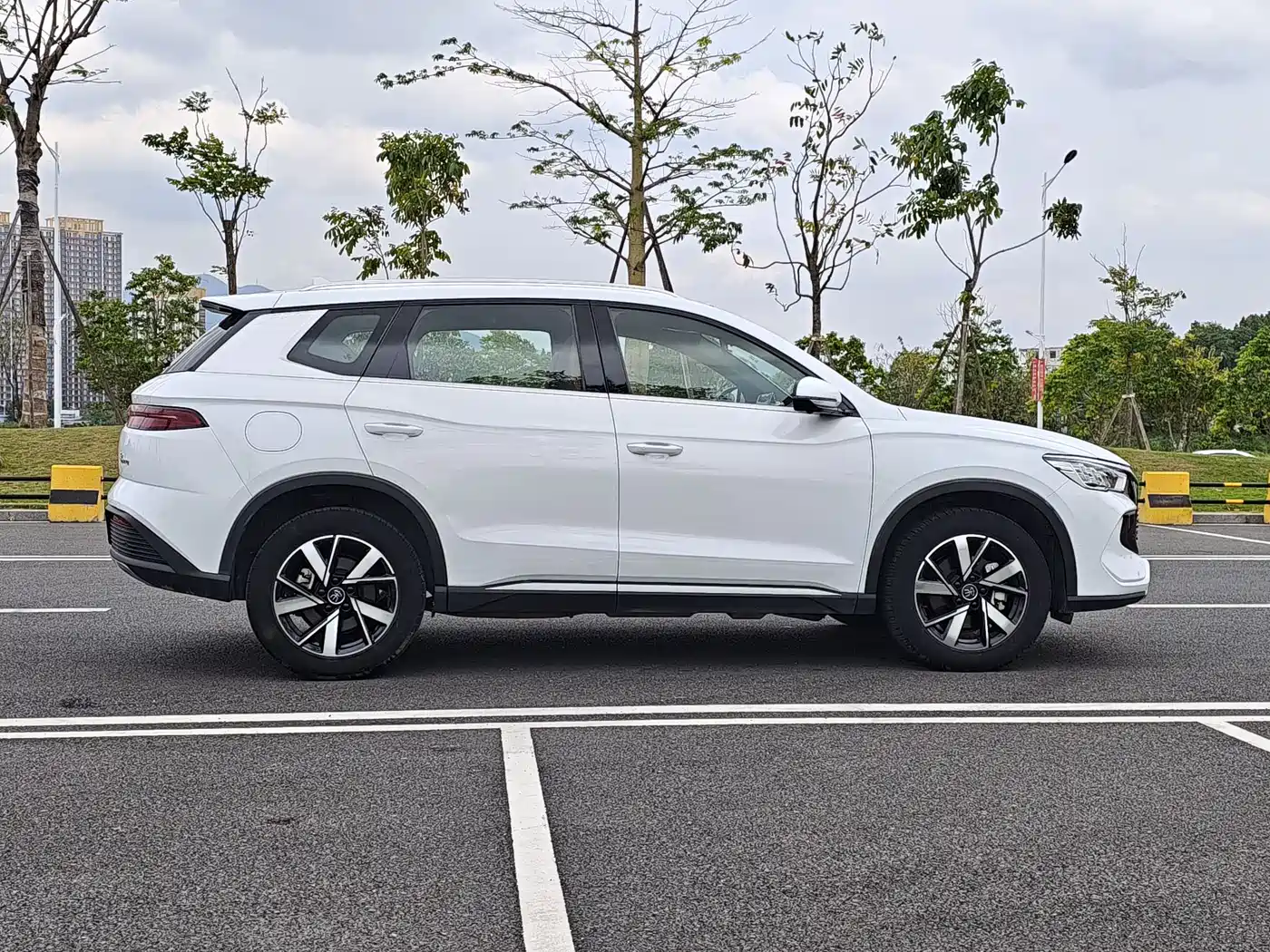 BYD Song Pro New Energy 2023 Champion Edition DM-i 110KM Surpassing Type фото 7
