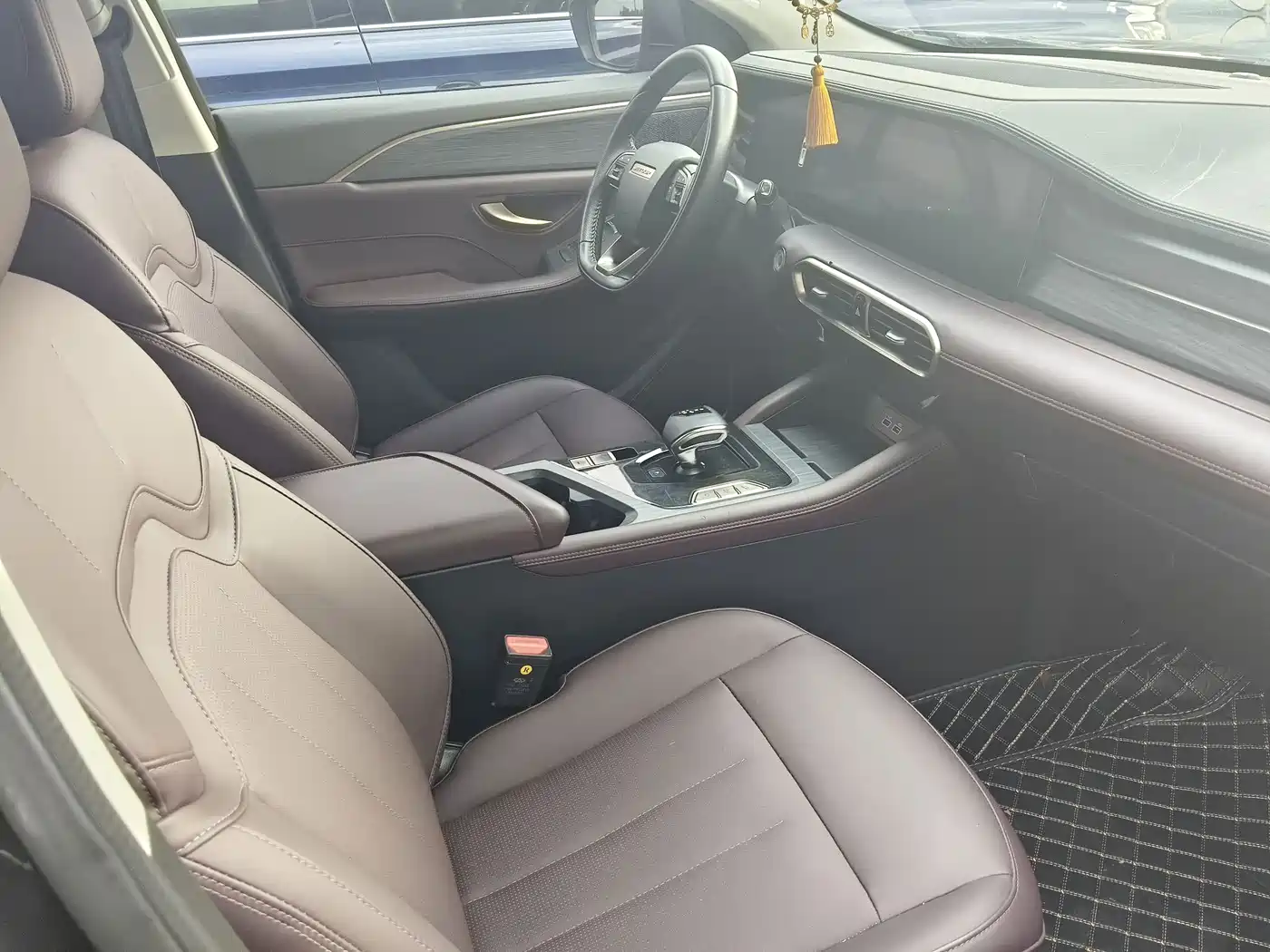 Jetour X90 PLUS 2024 2024 1.6TD DCT Big Family Happy Edition 7-seater