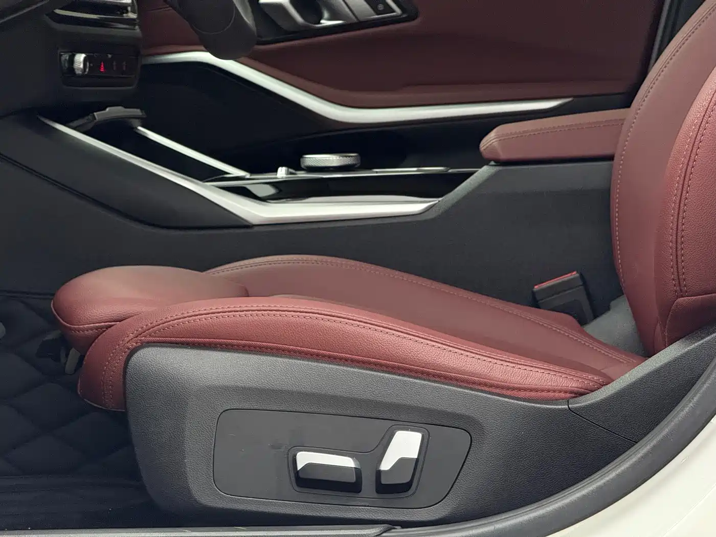 BMW 3 Series 2023 320Li M Sport Package фото 20