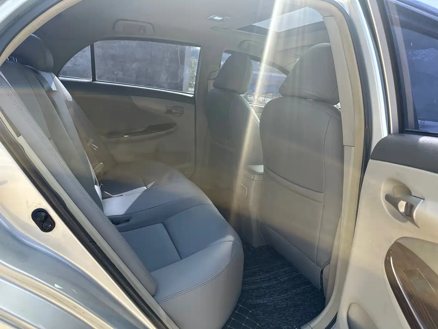 Toyota Corolla 2008 1.8L Automatic GL-i Sunroof Special Edition фото 9