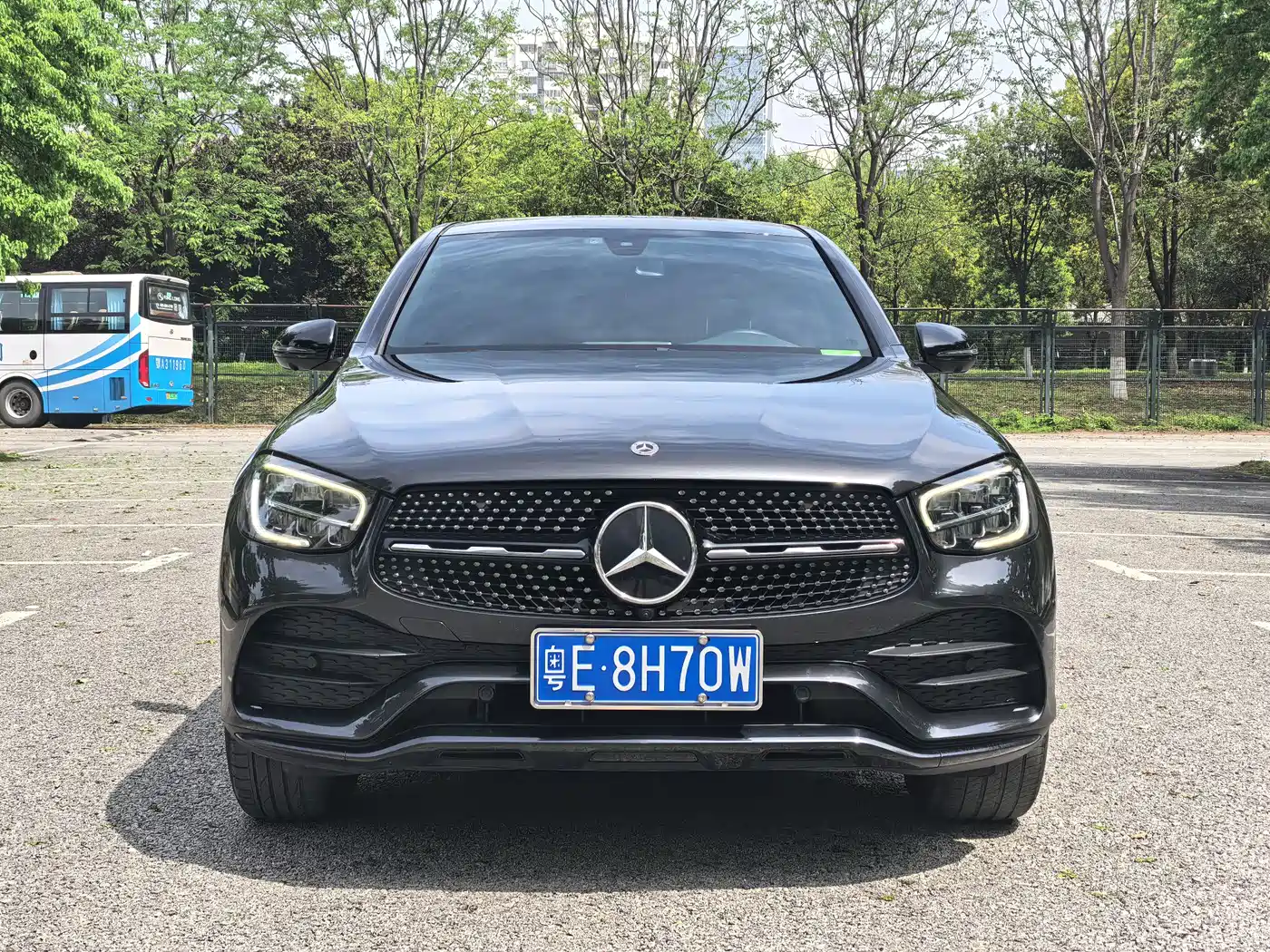 Mercedes-Benz GLC Coupe 2023 Model GLC 260 4MATIC Coupe SUV фото 2