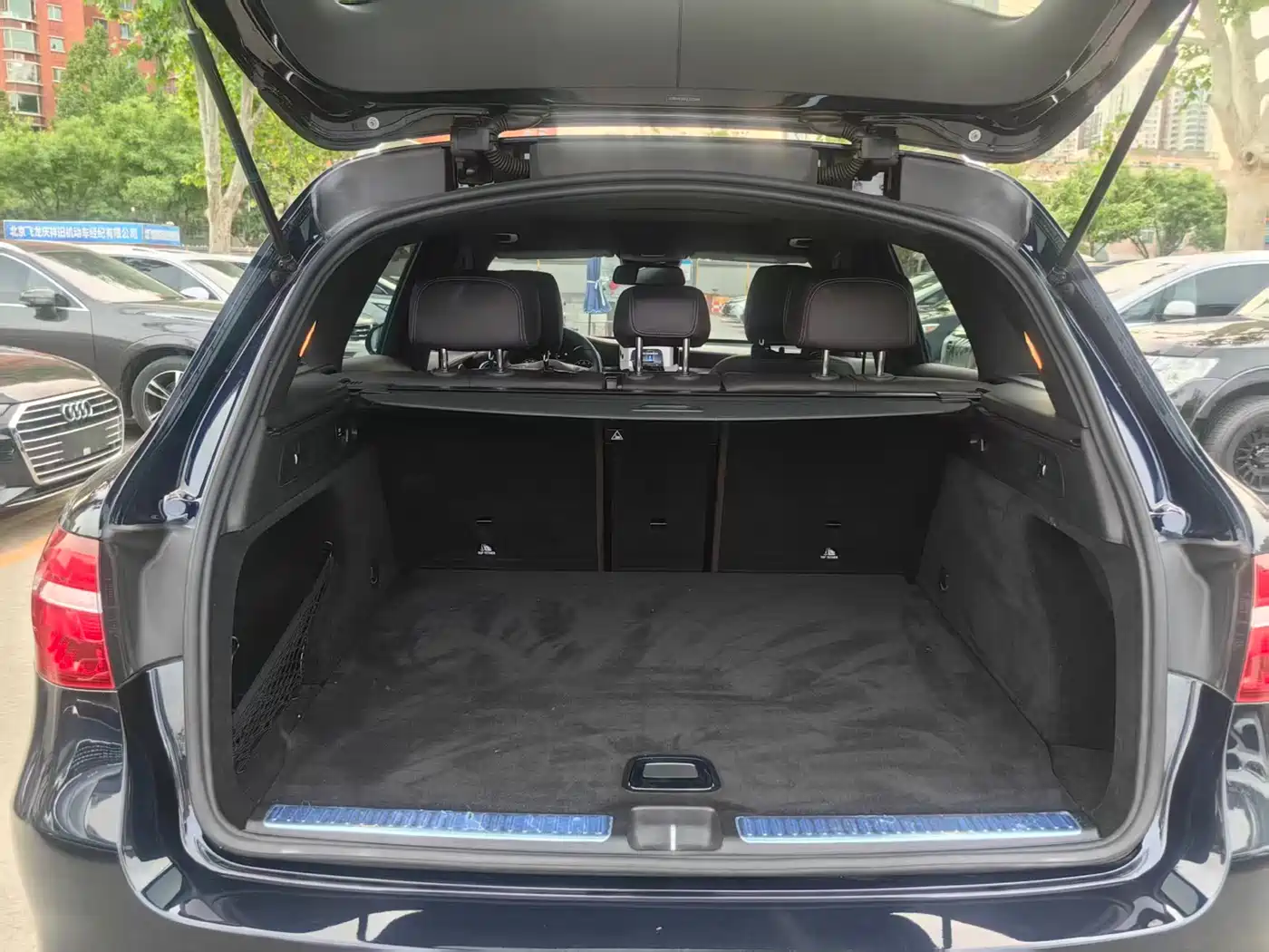 Mercedes-Benz GLC 2018 GLC 260 4MATIC Luxury фото 12