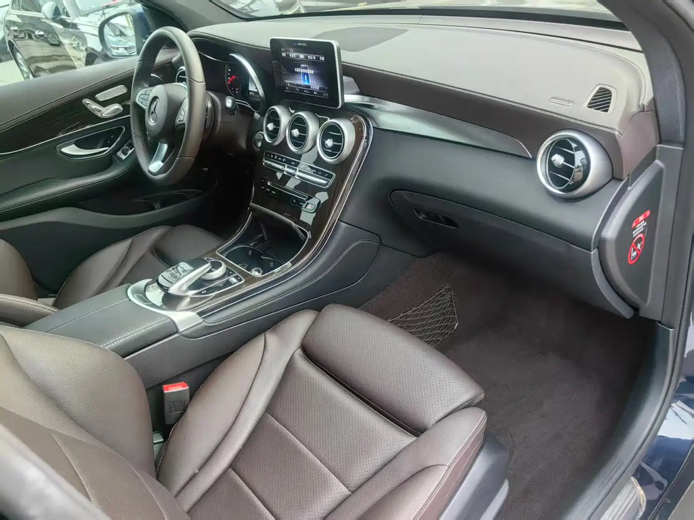 Mercedes-Benz GLC 2018 GLC 260 4MATIC Luxury фото 7