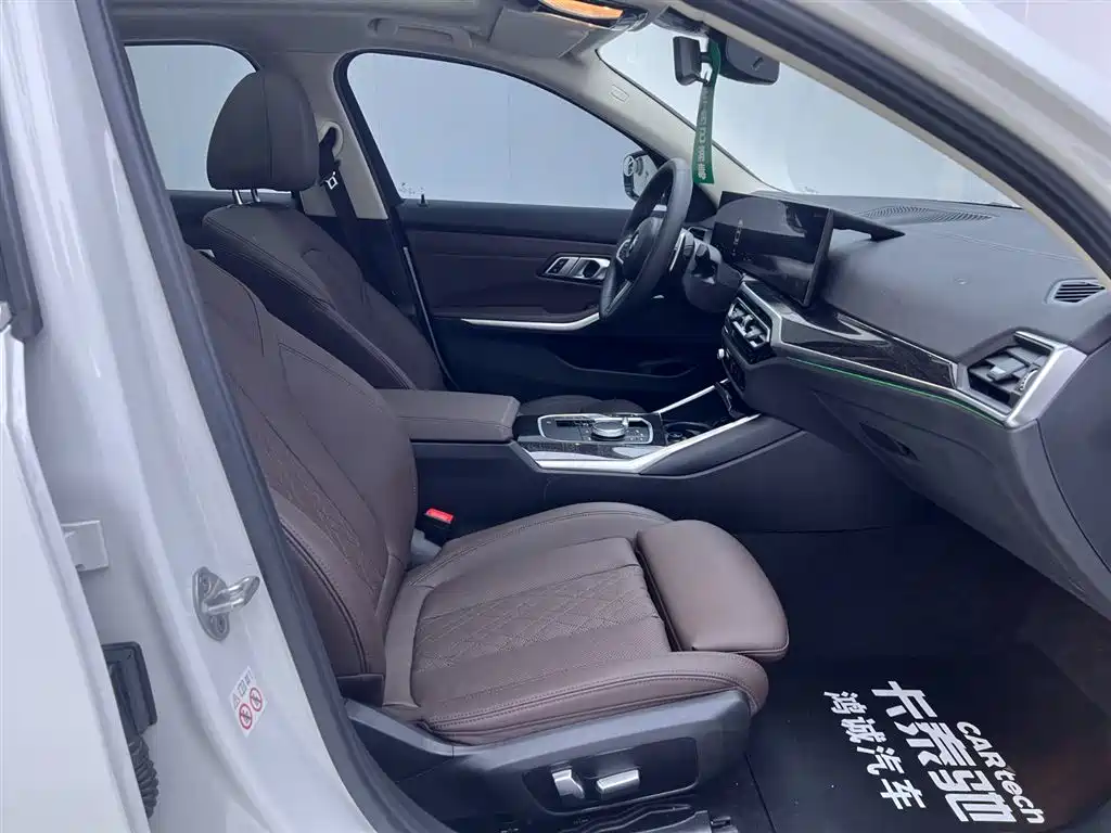 BMW 3 Series 2023 325i M Sport Package фото 19