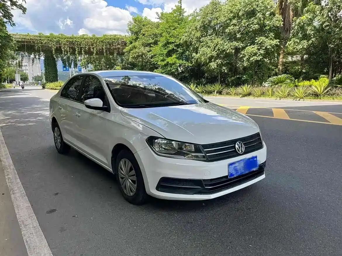 Volkswagen Santana 2016 1.6L Automatic Trend Edition фото 3