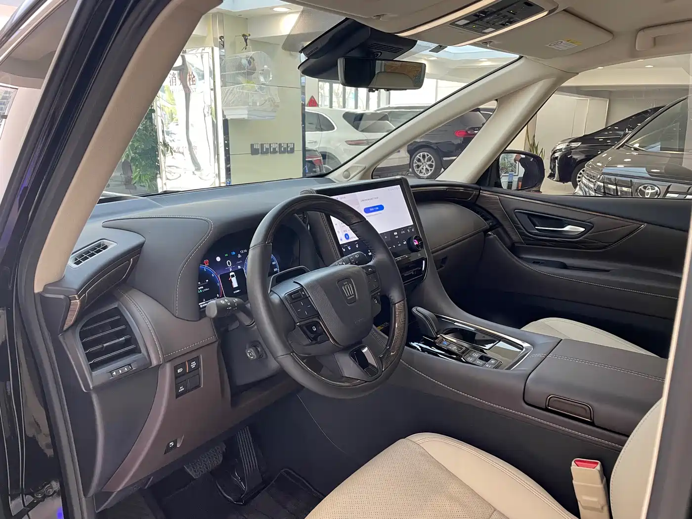 Toyota Vellfire 2024 Crown Hybrid 2.5L Executive Premium Edition фото 7