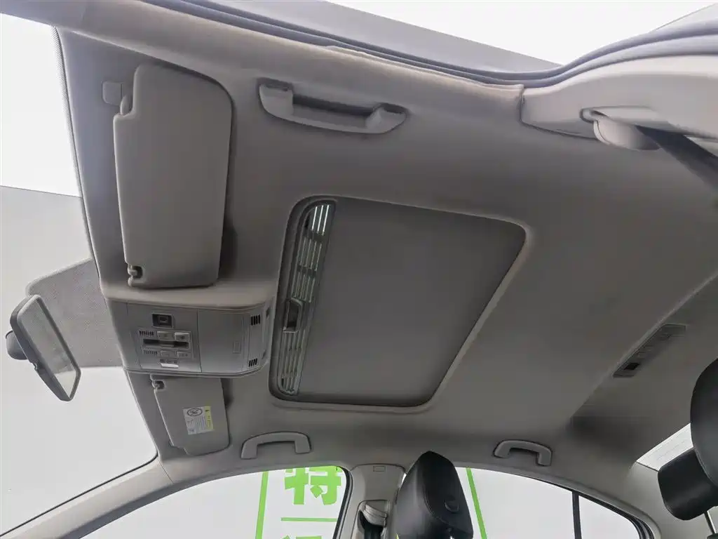 Volkswagen Bora 2019 1.5L Manual Comfort Model фото 14