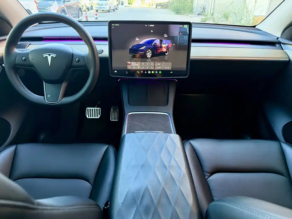 Фото 8 - Tesla Model Y