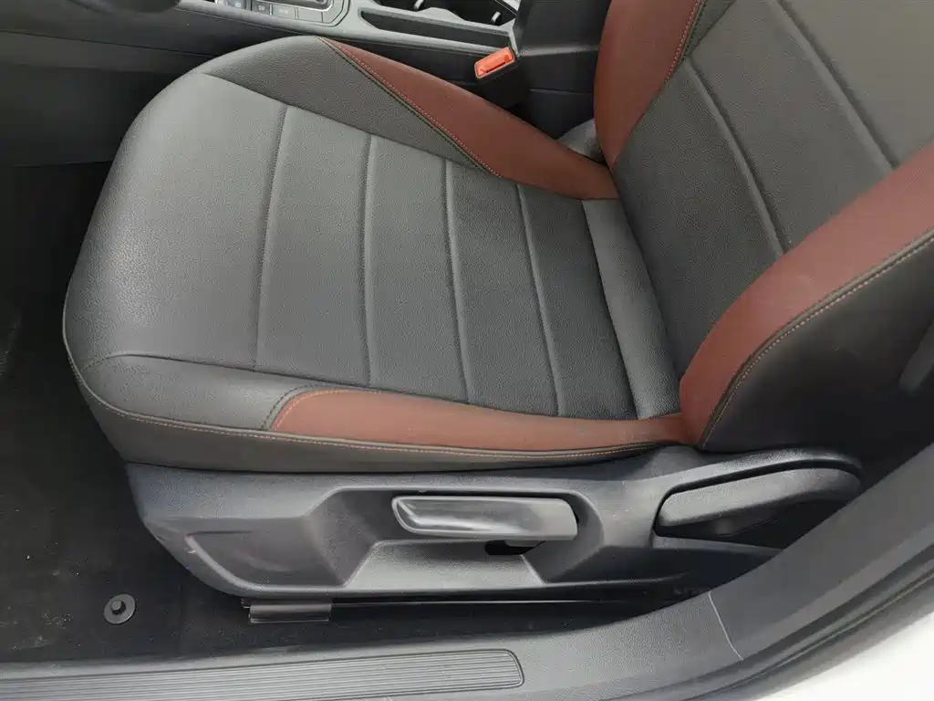 Volkswagen Bora 2019 1.5L Manual Comfort Model фото 20