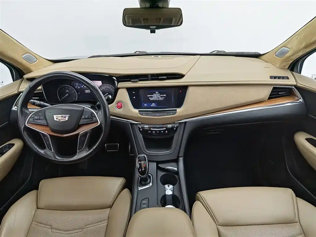Cadillac XT5 2016 28T AWD Platinum Edition фото 5