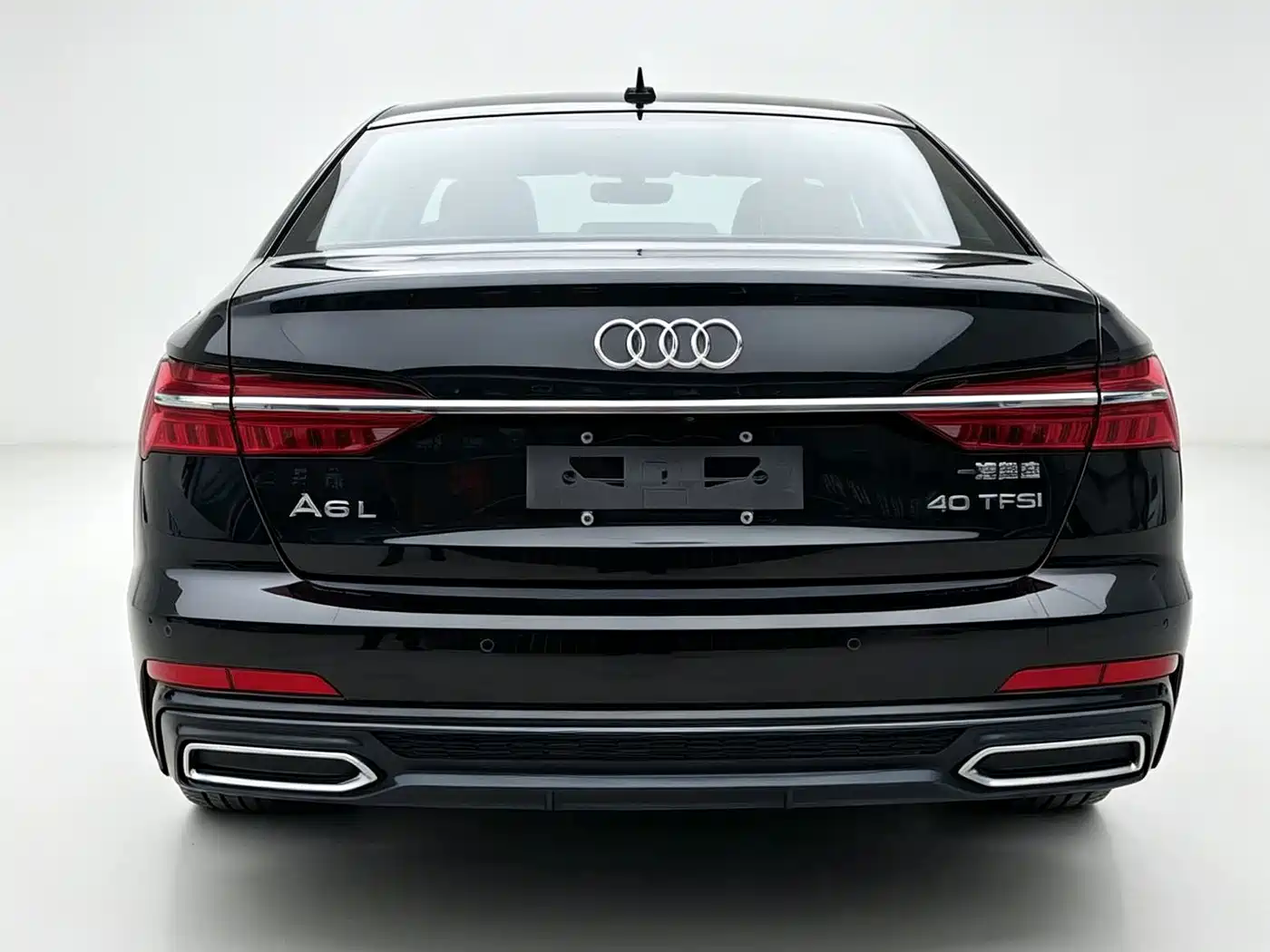 Фото 5 - Audi A6L