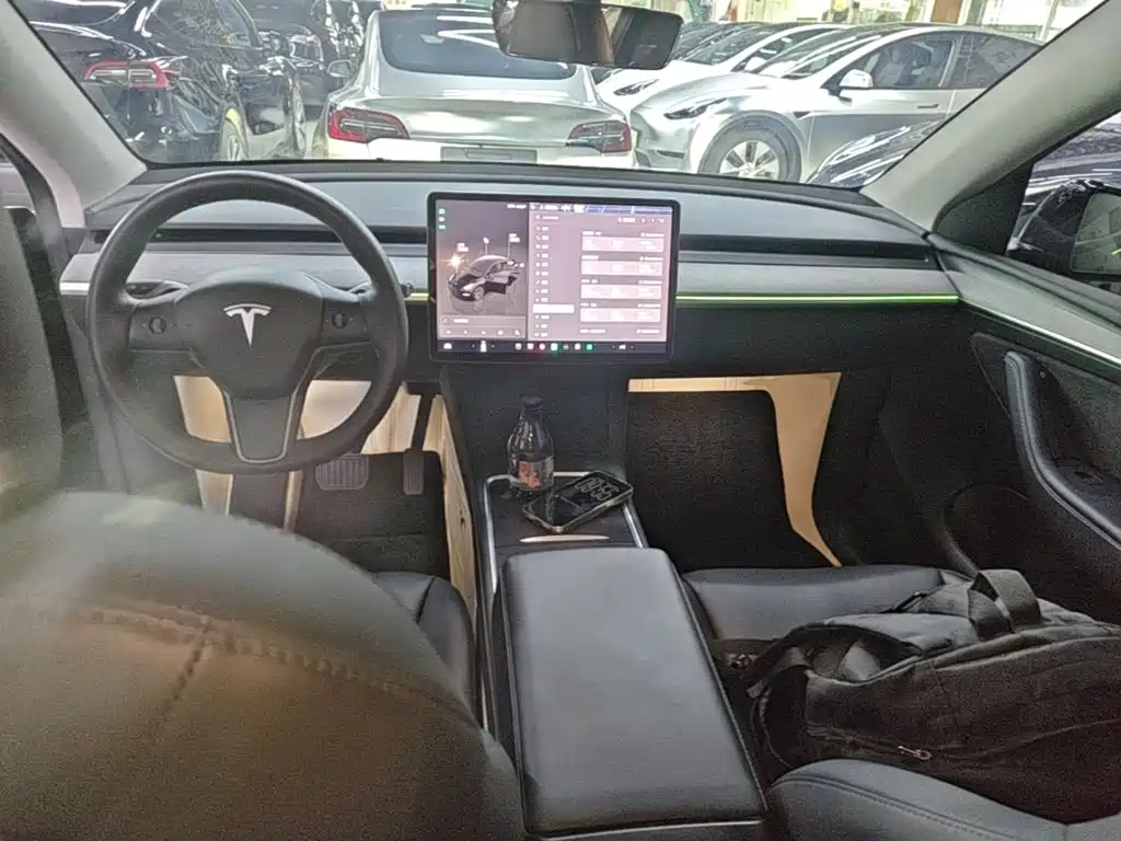 Фото 10 - Tesla Model Y