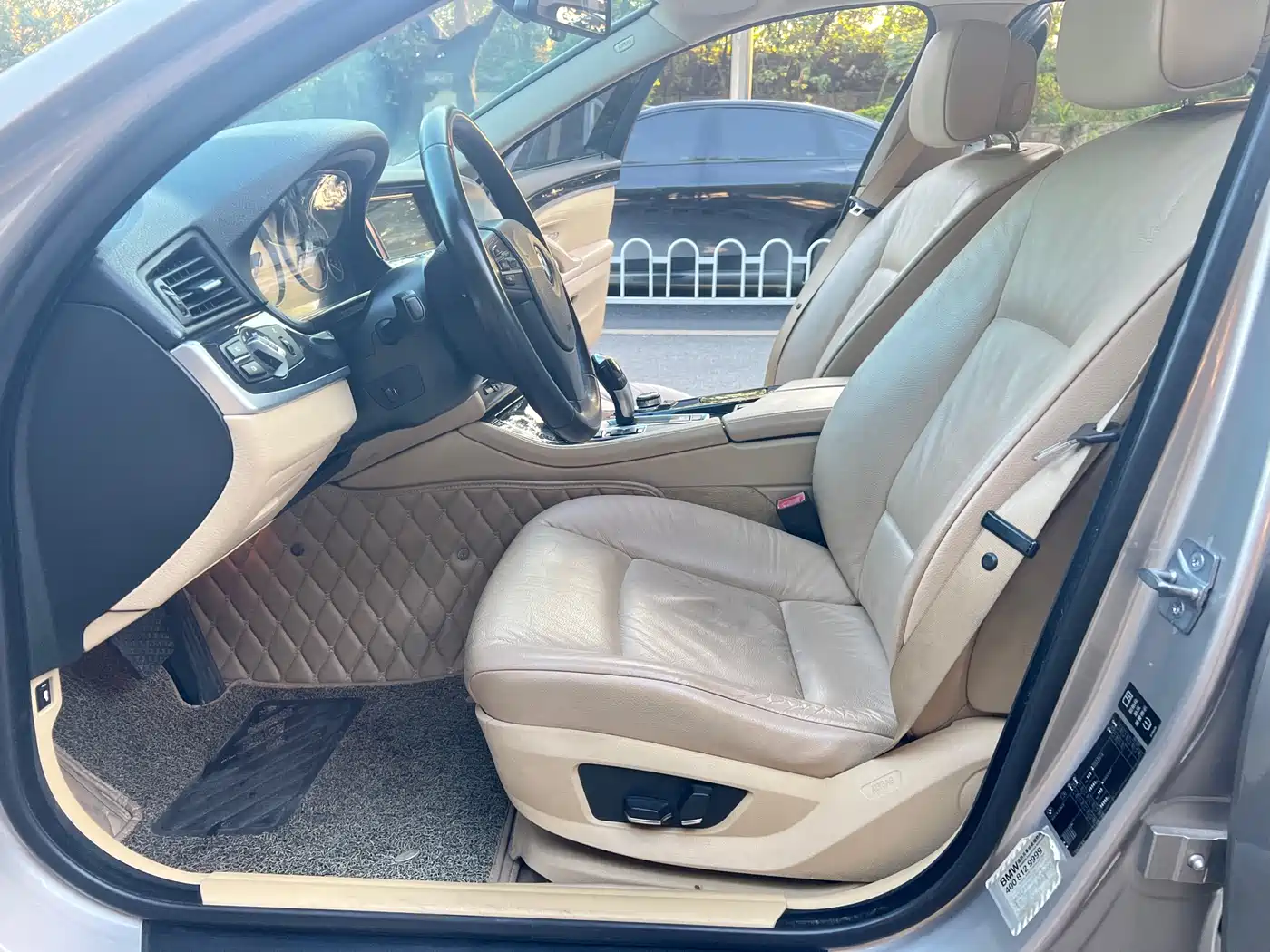BMW 5 Series 2013 520Li Elegance фото 13