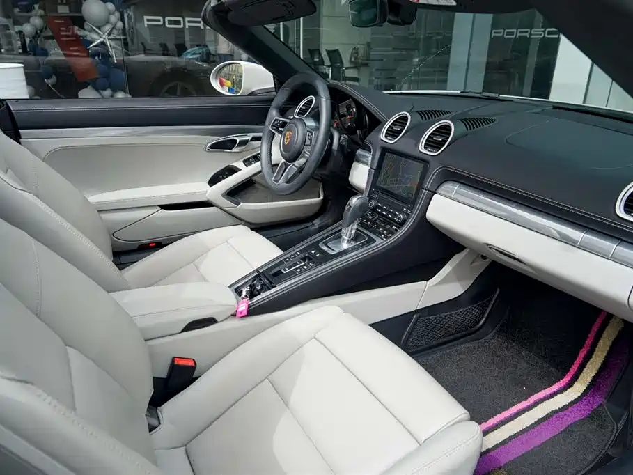 Porsche 718 2022 Boxster 2.0T фото 16