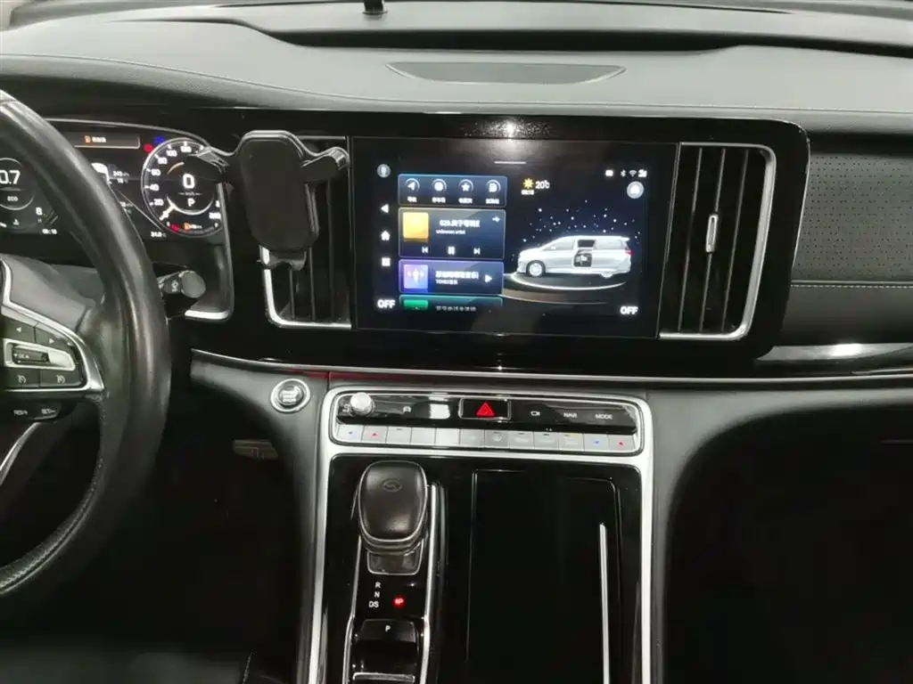 GAC Trumpchi Trumpchi M8 2021 Leading Show Series 390T Ultimate Edition фото 13