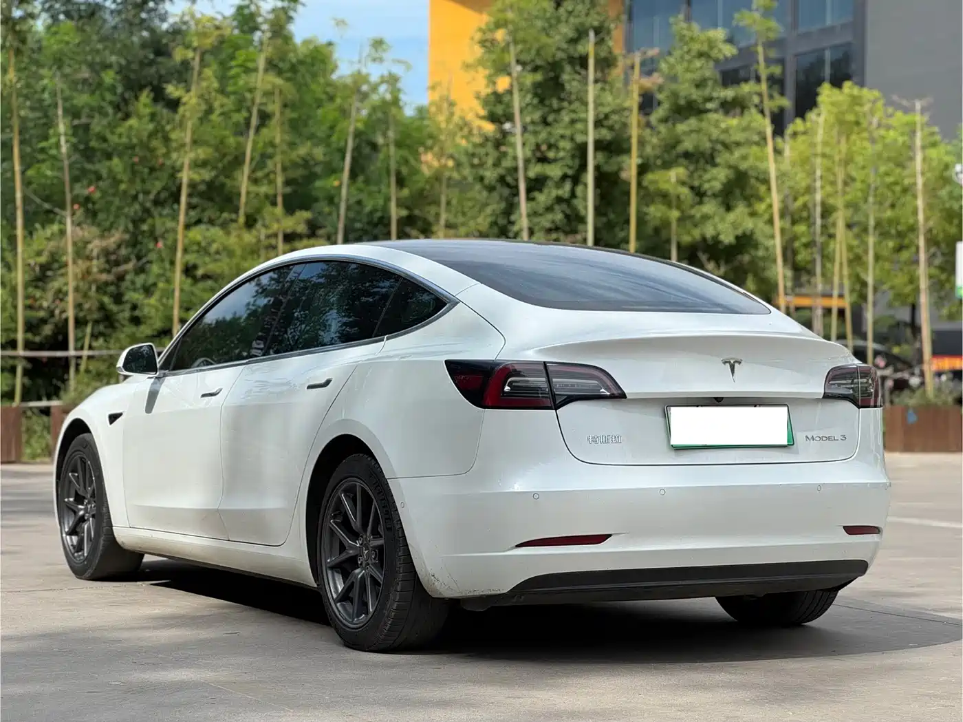 Tesla Model 3 2020 2020 Facelift Long Range Rear-Wheel Drive