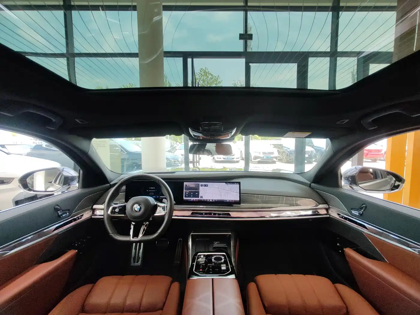 BMW 7 Series 2023 740Li Exclusive M Sport Package фото 11