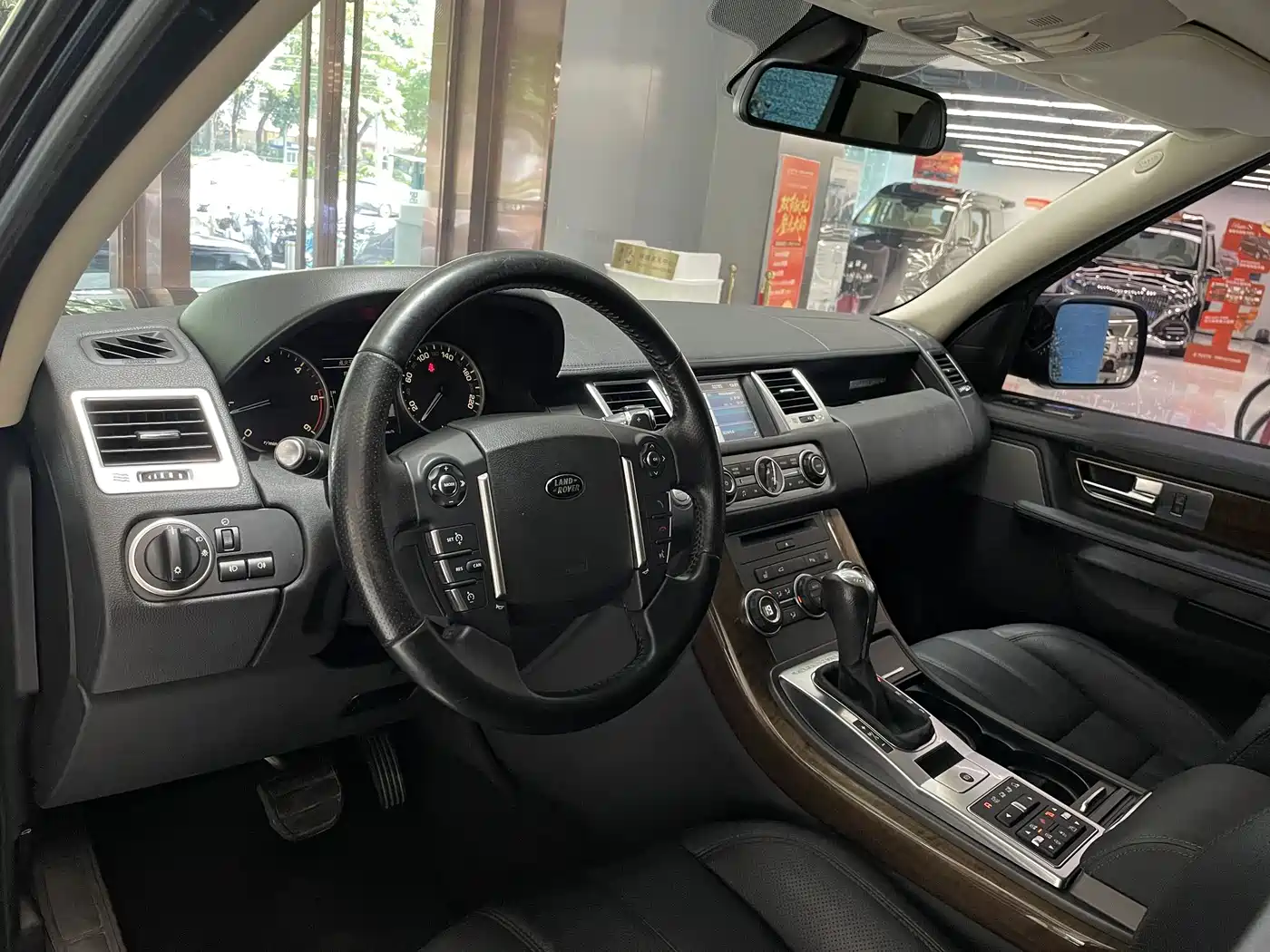 Фото 4 - Land Rover Range Rover Sport