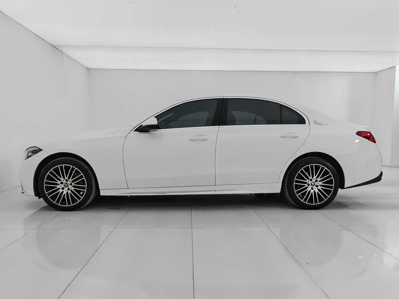 Mercedes-Benz C-Class 2023 Facelift II C 260 L Sport Edition фото 5