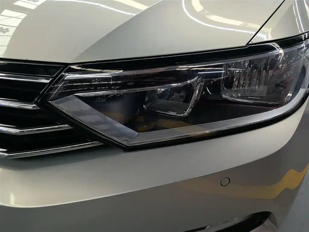 Volkswagen Magotan 2018 330TSI DSG Leading фото 24