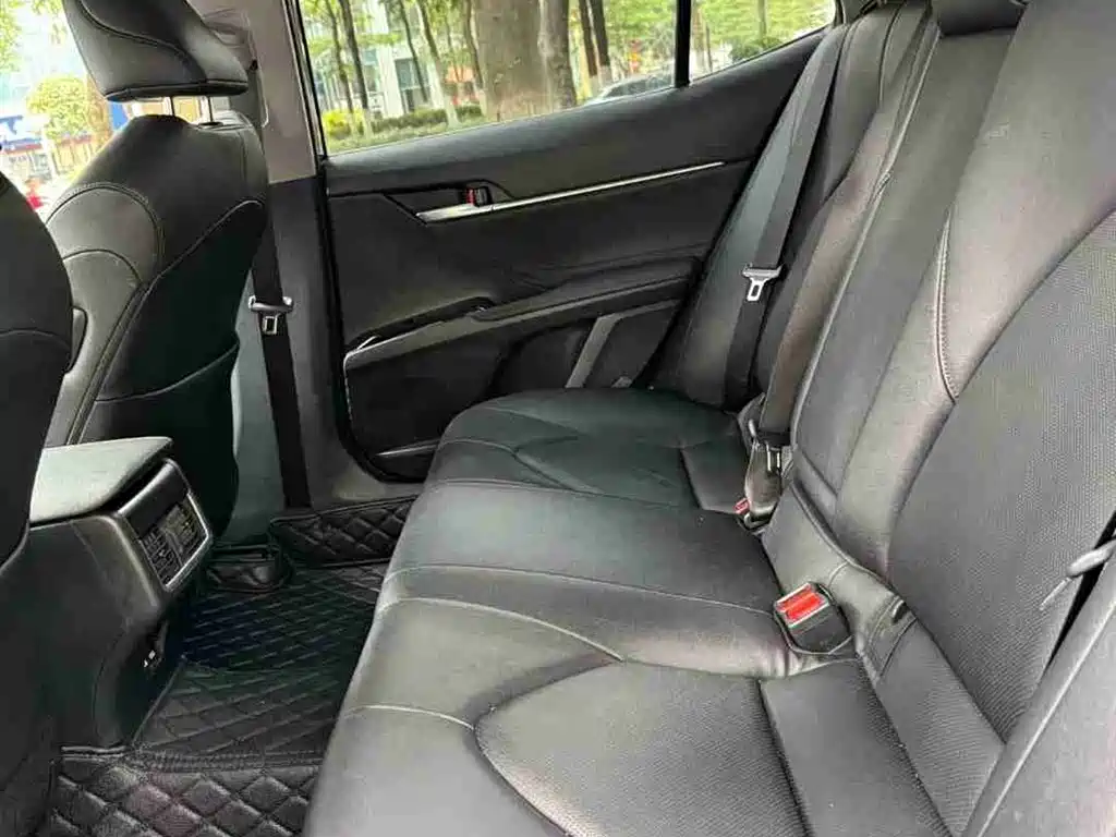 Toyota Camry 2021 2.0G Luxury Edition фото 10
