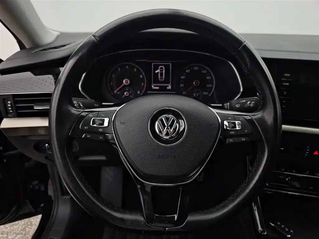 Volkswagen Passat 2020 330TSI Elite Edition China VI фото 9
