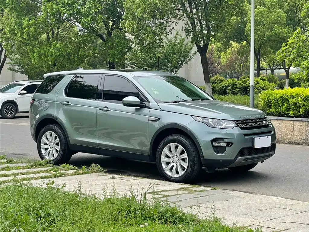 Land Rover Discovery Sport 2018 240PS SE Edition фото 4