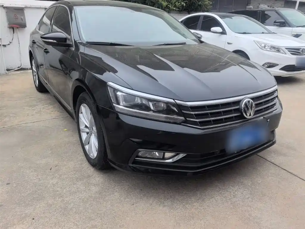 Volkswagen Passat 2017 330TSI DSG Prestige фото 4