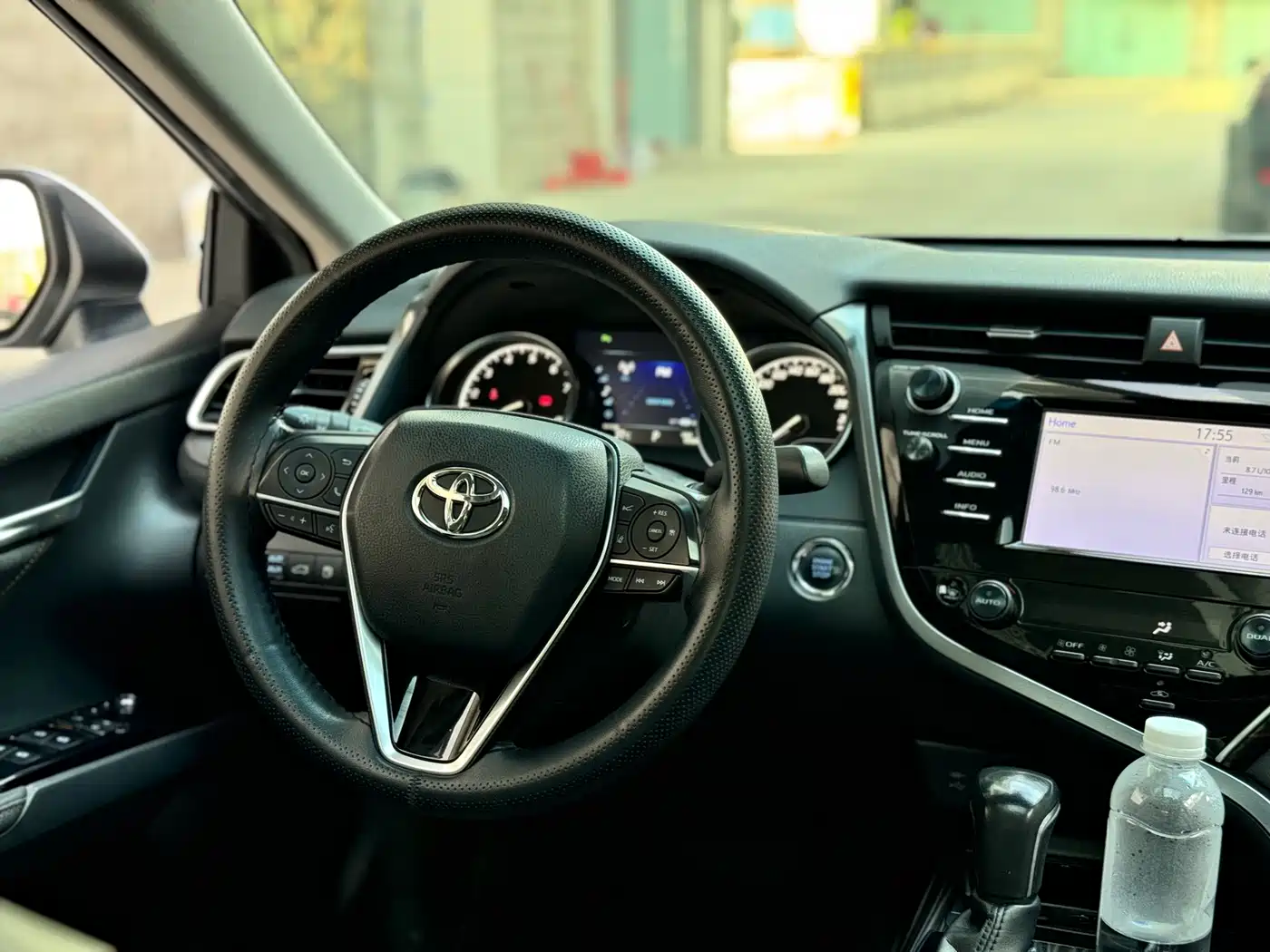 Toyota Camry 2018 2.0G Luxury Edition фото 12