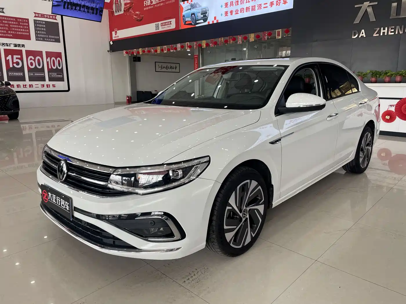 Volkswagen Bora 2023 300TSI DSG Premium Edition