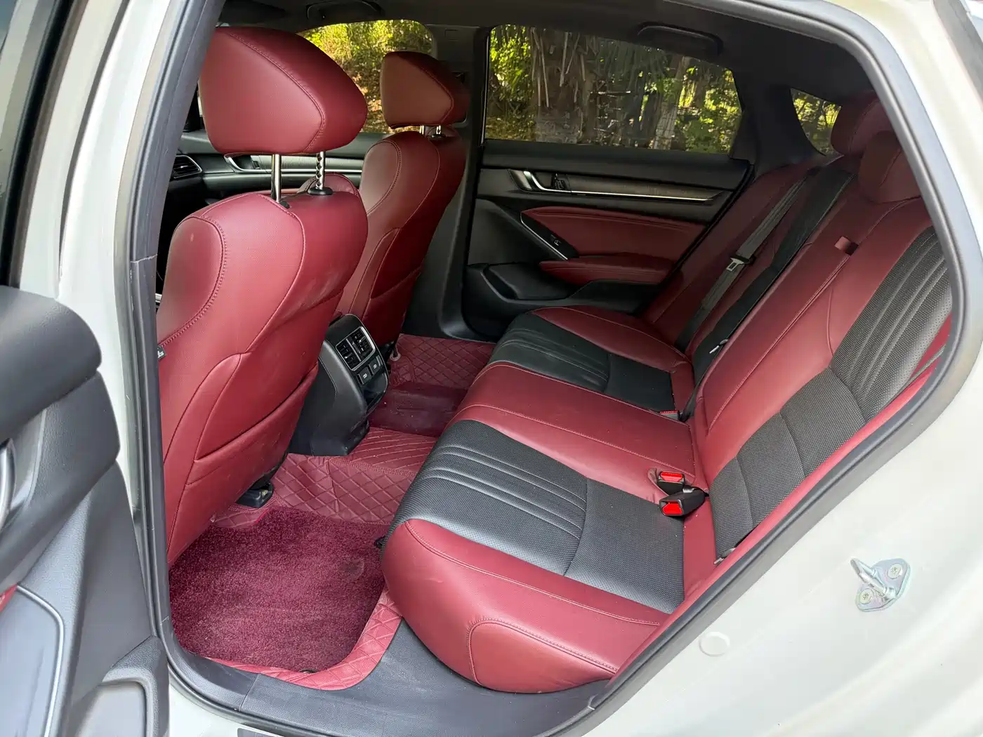 Фото 4 - Honda Inspire