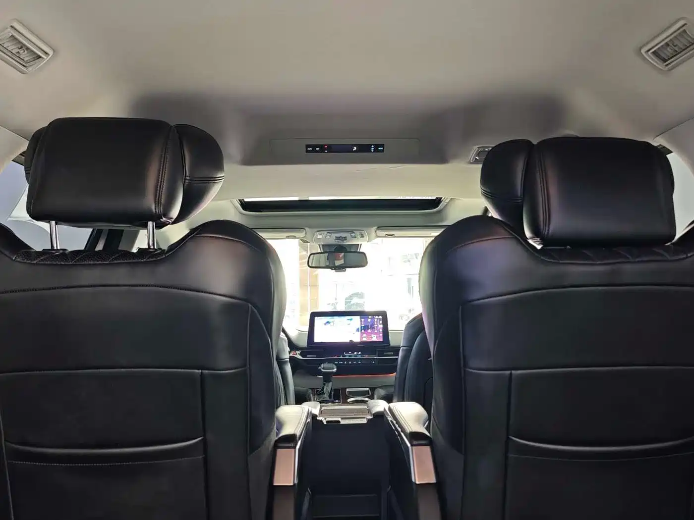 Фото 31 - Toyota Sienna
