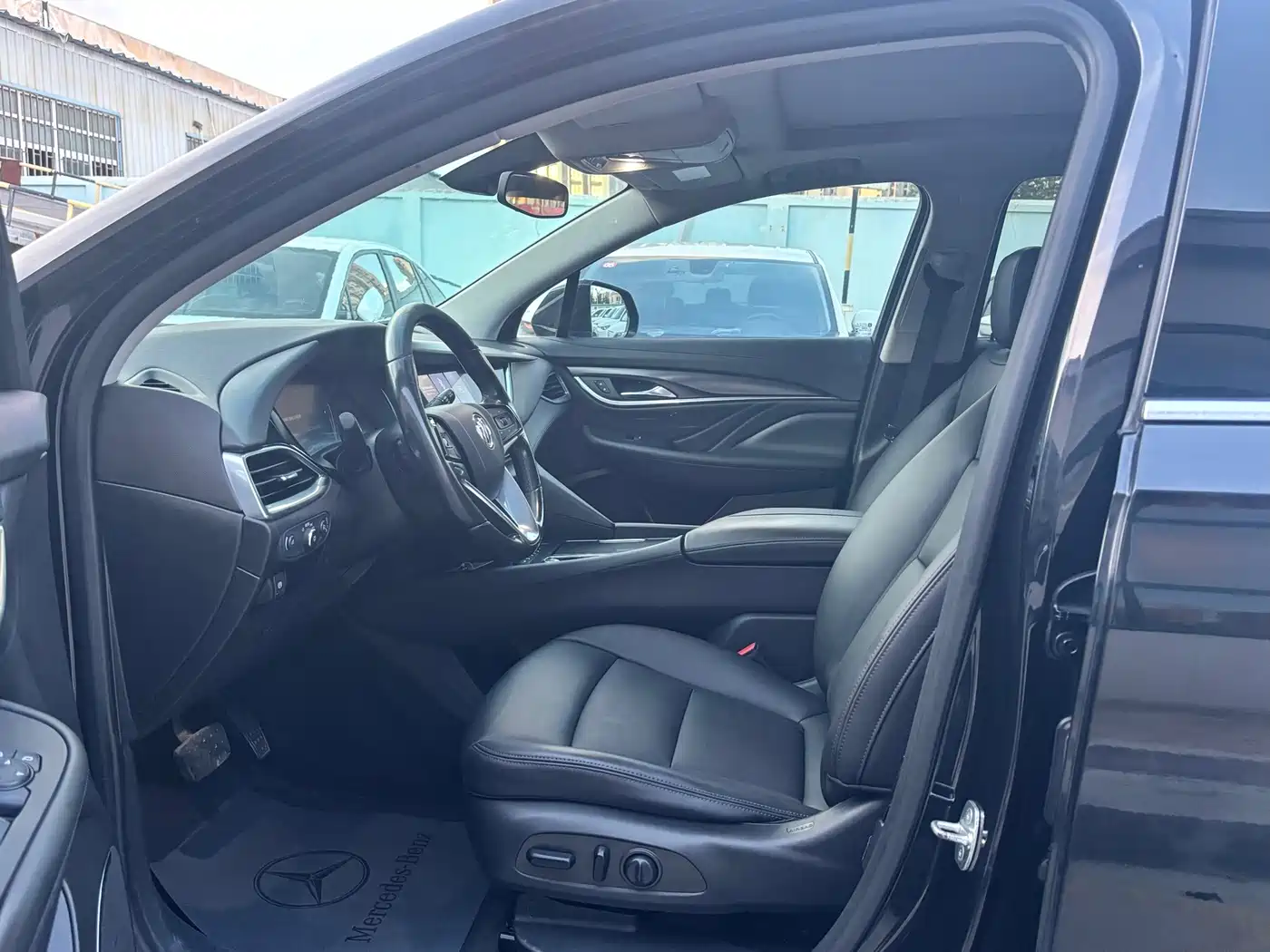 Buick Enclave 2021 2020 28T 2WD Luxury Model