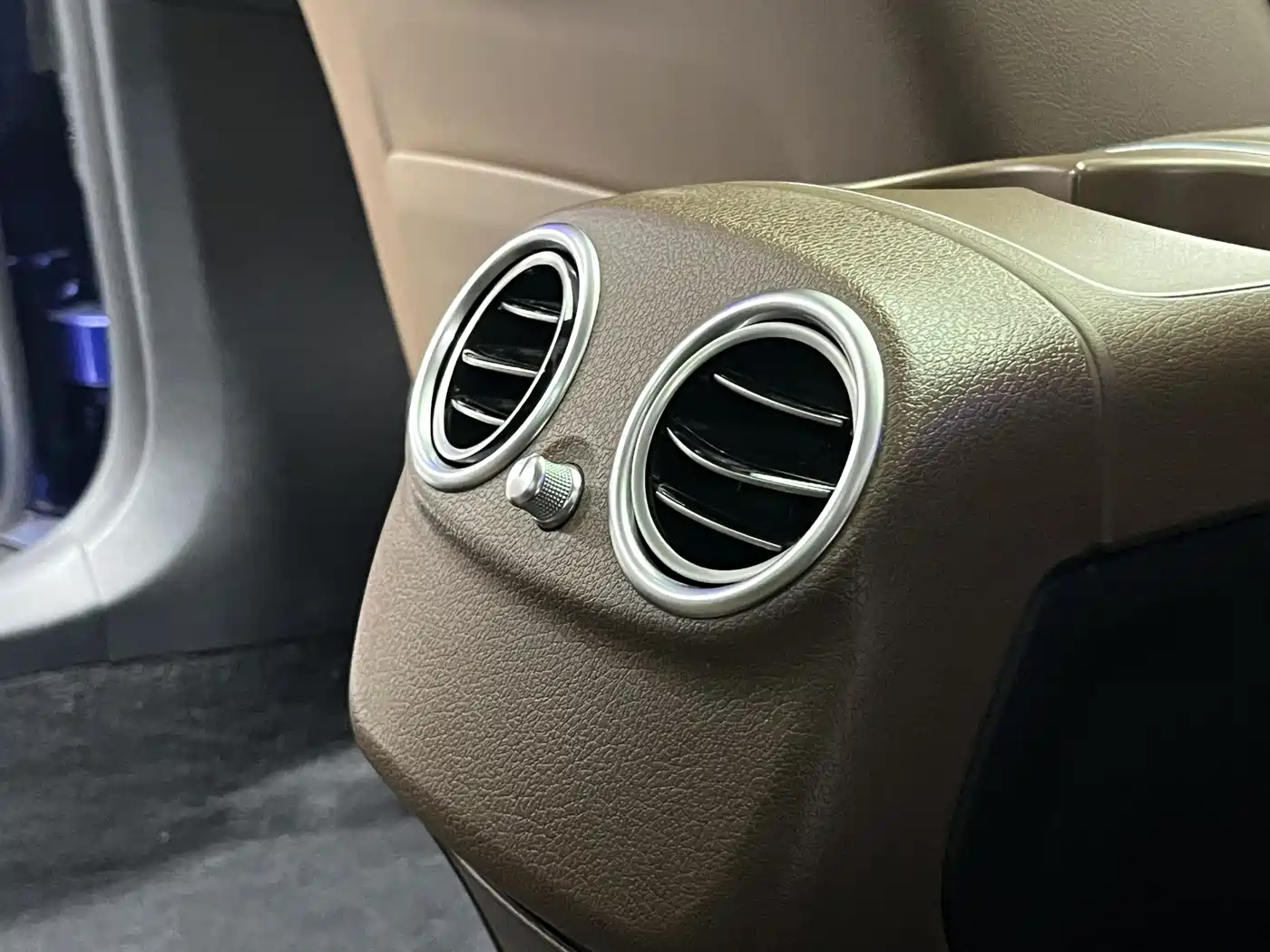 Mercedes-Benz E-Class 2019 E 200 L Sport фото 18