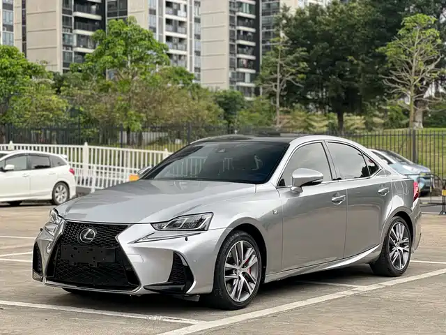  Lexus Lexus IS 2017 300 F SPORT