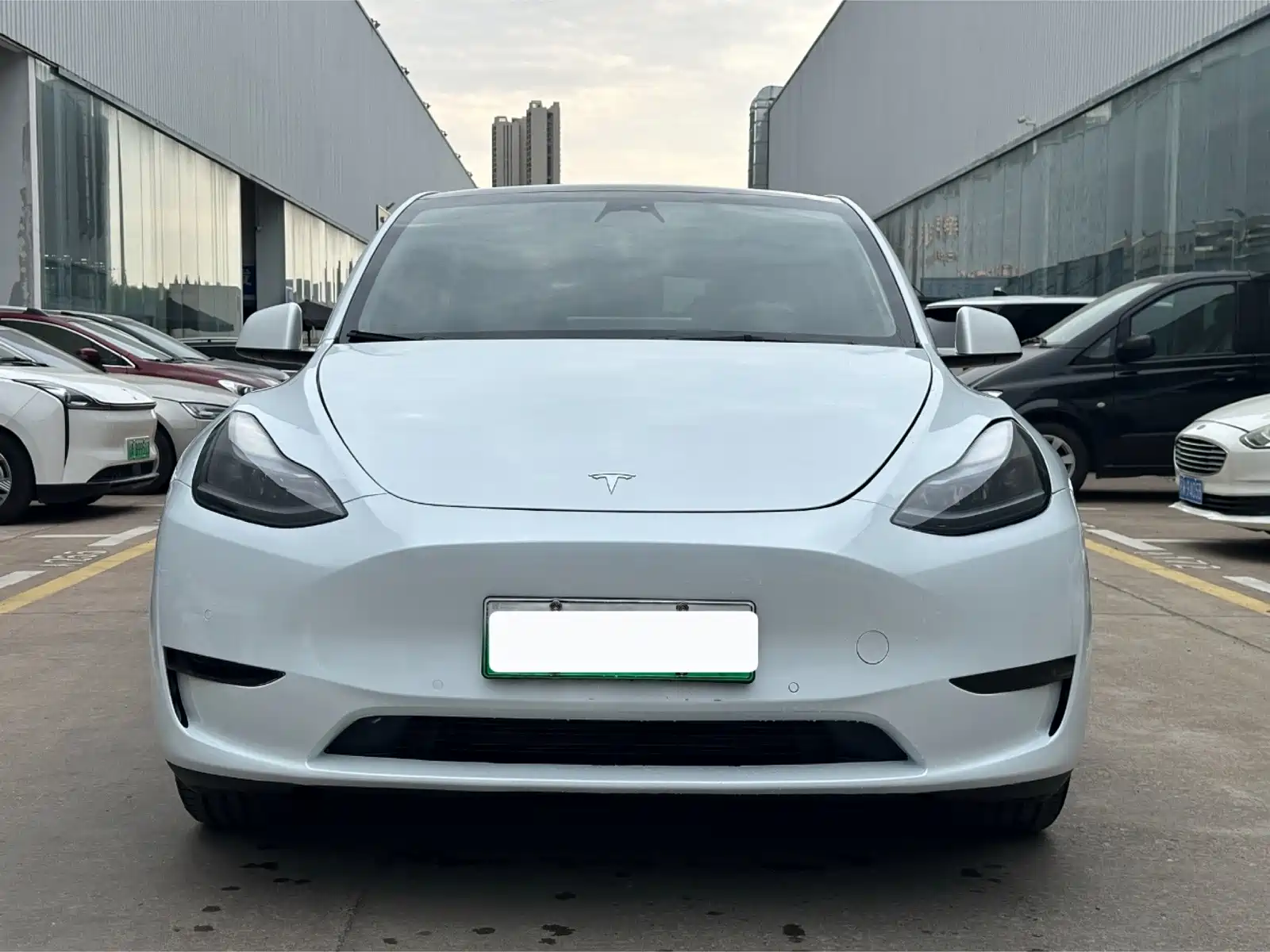 Фото 2 - Tesla Model Y