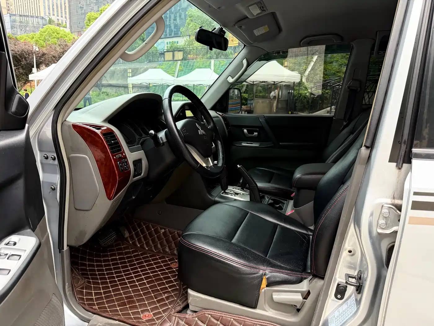 Mitsubishi Pajero 2011 Mitsubishi Pajero V73 3.0L AT GLX фото 8