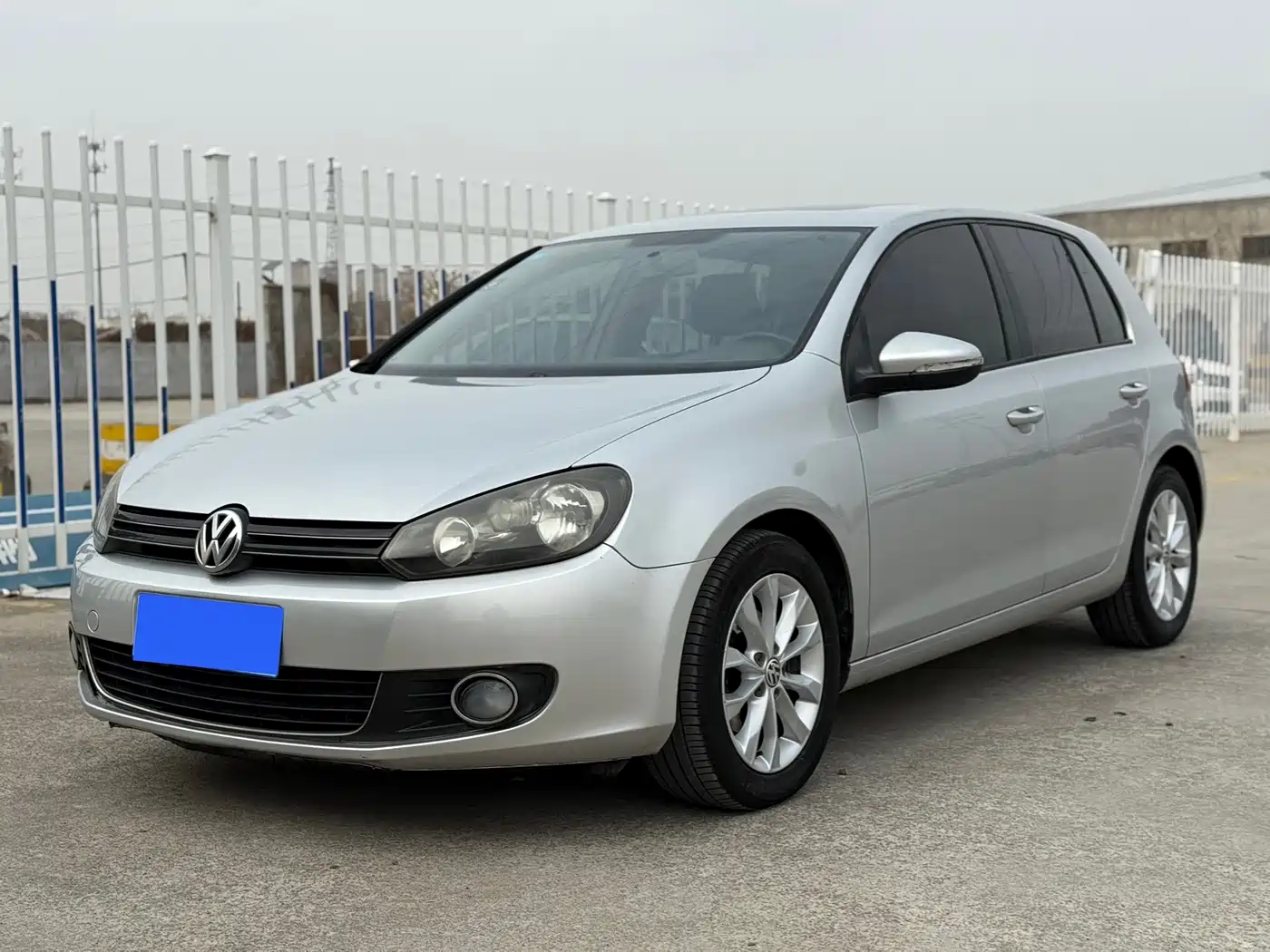 Volkswagen Golf 2012 1.6 Automatic Comfort Type фото 2