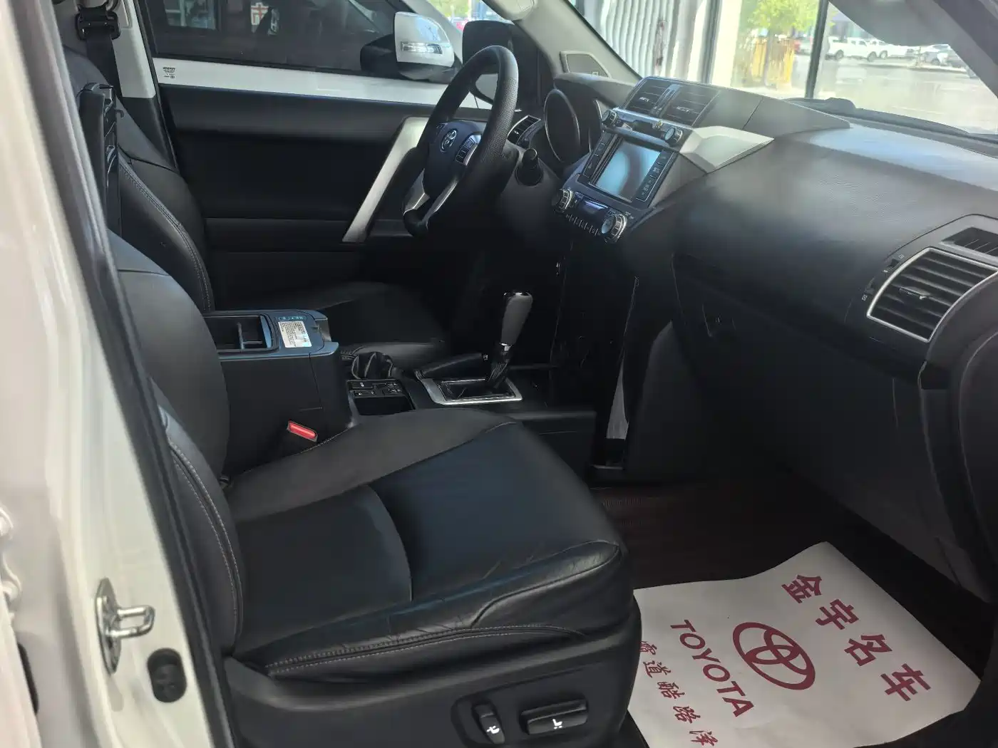 Toyota Prado 2016 2.7L Auto Luxury Edition фото 4