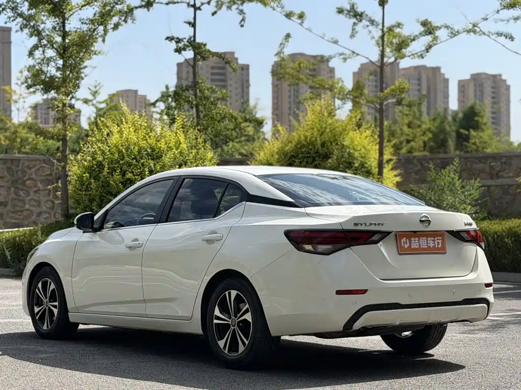 Nissan SYLPHY, миниатюра 4