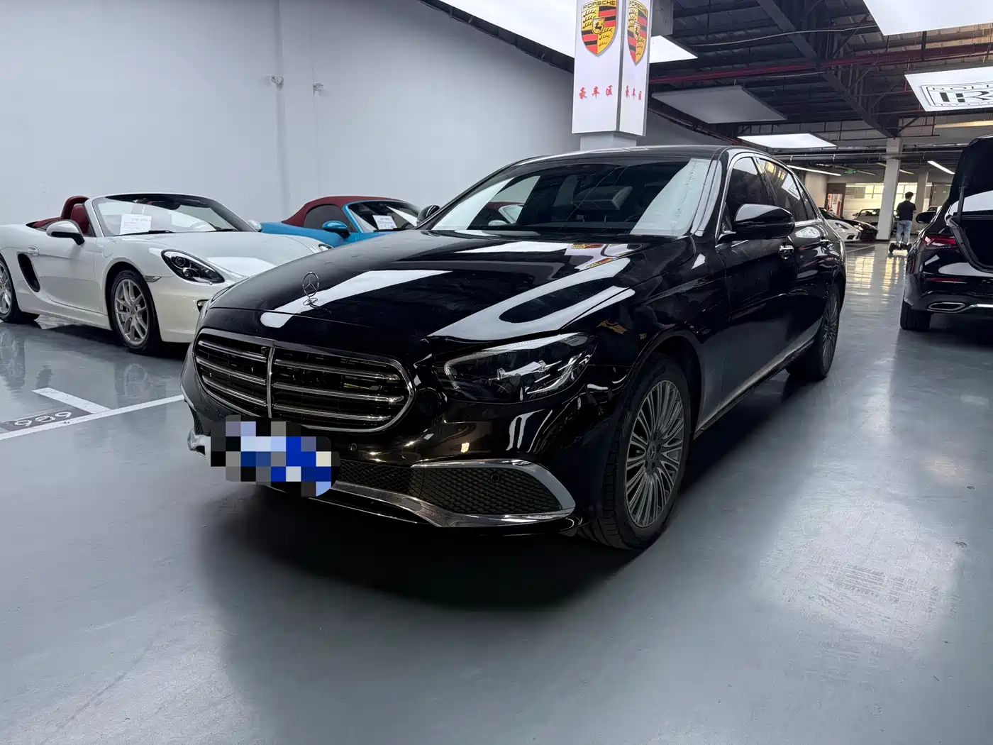 Mercedes-Benz E-Class 2023 E 300 L Fashion
