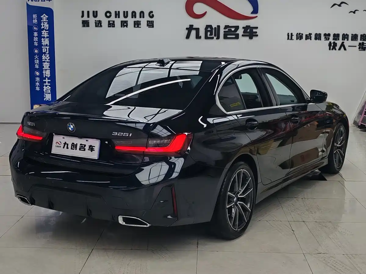 BMW 3 Series 2024 325i M Sport Package фото 2