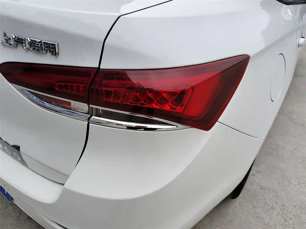 Buick Excelle 2021 Exemplar 1.5L Auto Elite фото 24