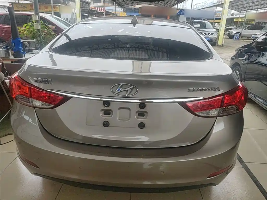 Hyundai Langdong 2015 1.6L Auto Trend фото 6