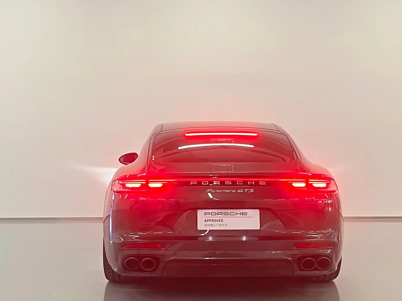 PORSCHE PANAMERA