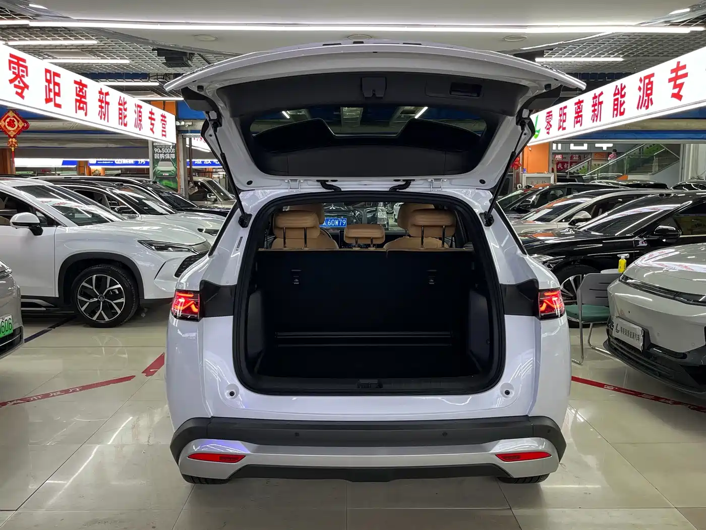 BYD Song L DM-i 2026 2024 112km Leading Edition