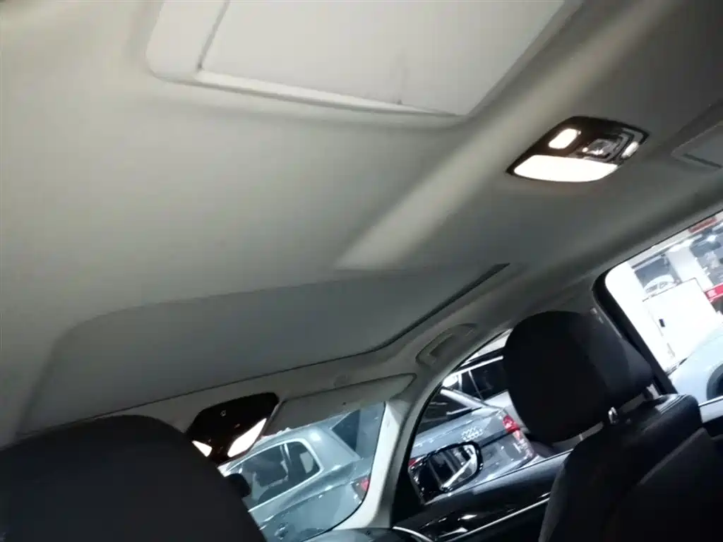 BMW 5 Series 2018 525Li Luxury Package фото 18