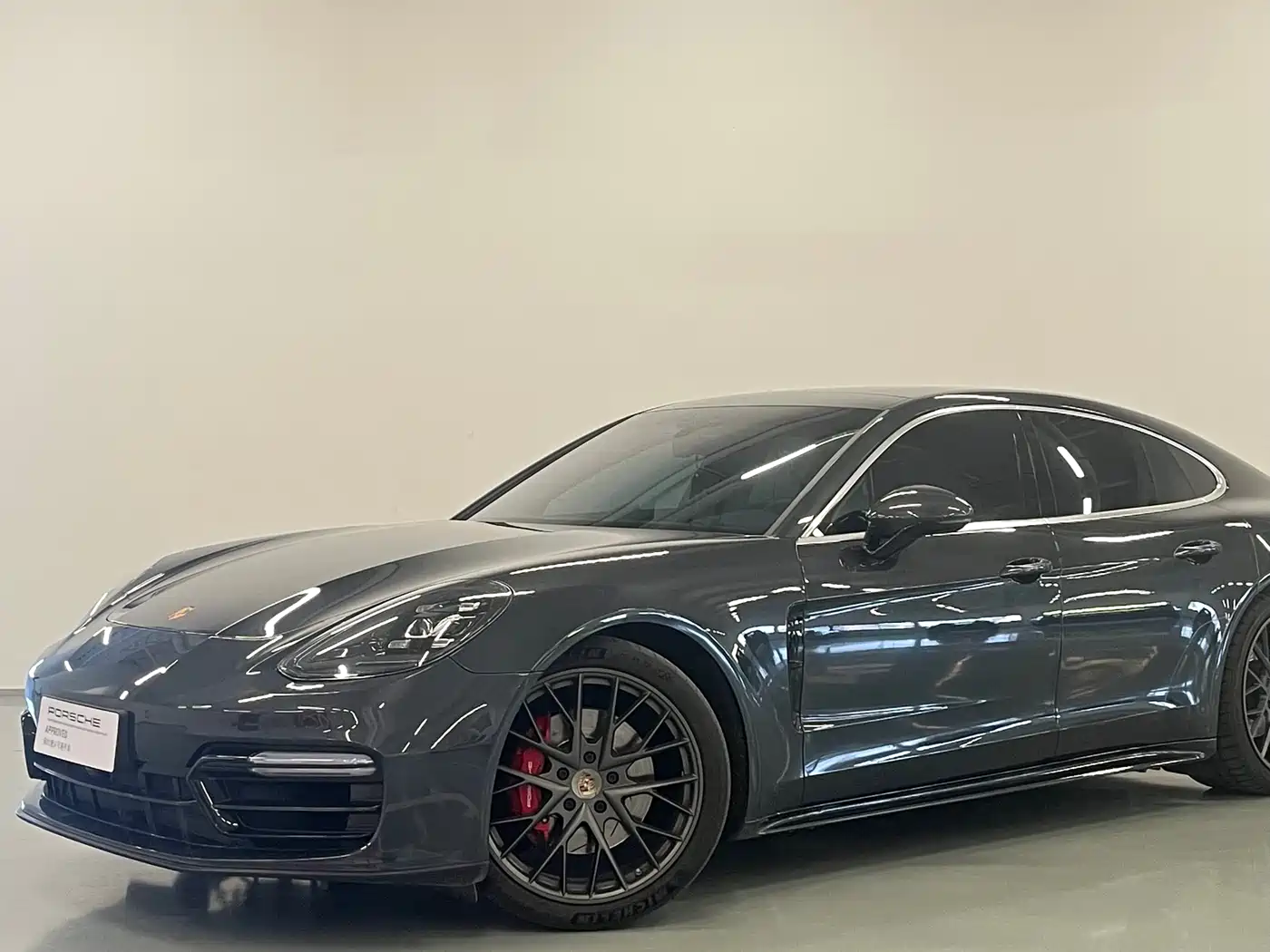 PORSCHE PANAMERA